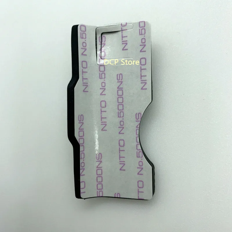 尼康D4卡槽盖皮