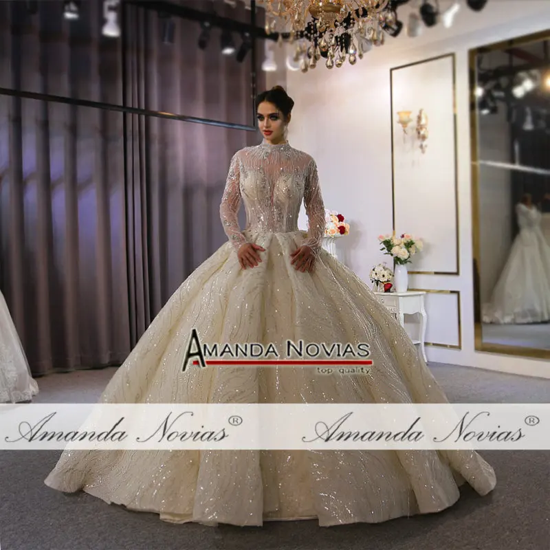 Свадебное платье с высоким вырезом и бусинами на заказ Дубай свадьбы