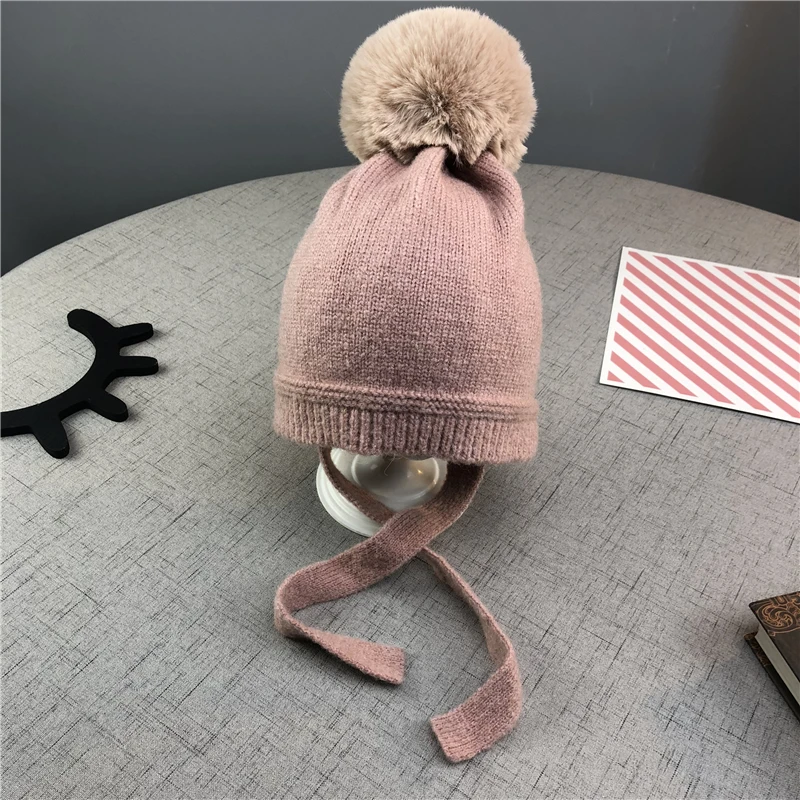 Зимняя детская шапка ручной работы из мягкого меха, вязаный детский чепчик, шапка для мальчиков и девочек с помпоном, вязаная шапка