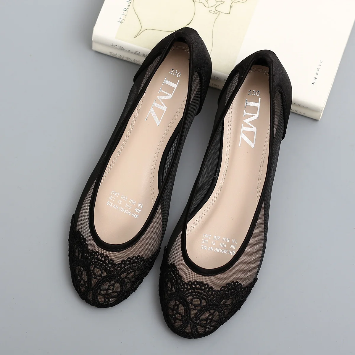 

Womens Flats Black Lace Casual Loafers Fashion Mesh Slip On Ballet Shoes Round Toe Breathable 2Colors New Flat C896
