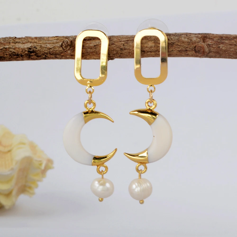 

BOROSA Natural Pearl&White Shell Dangle Earrings Fashion Gold Moon Shell Drop Earring Jewelry Handmade for Women Gifts HD0186