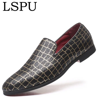 

New Arrival Round Toe Men Flats Shoes Slip On Breathable Lightly Casual Men Shoes Fashion Men Loafer Moccasins Plus Size 38-48