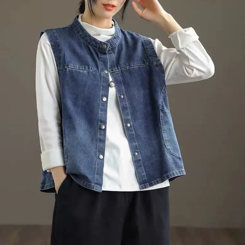 Retro-style denim vest vest women's casual jacket with sleeveless waistcoat for age reduction in spring and autumn.