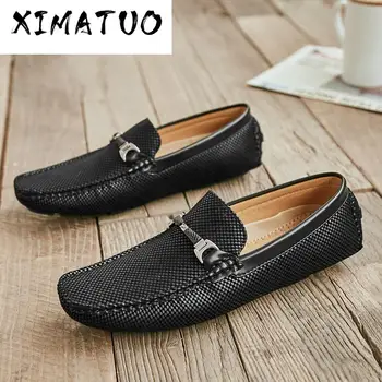 

2020 New Men's Shoes Male Brand Leather Slip-on Drive Mocassins Boat Shoes Man Comfy Metal design Loafers Men's Casual Shoes