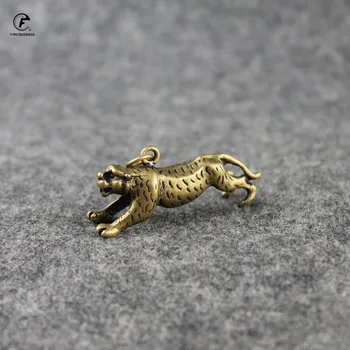 

Antique Copper Tiger King Miniatures Figurines Small Ornaments Retro Brass Animal Statue Home Decor Accessories Desk Decortions
