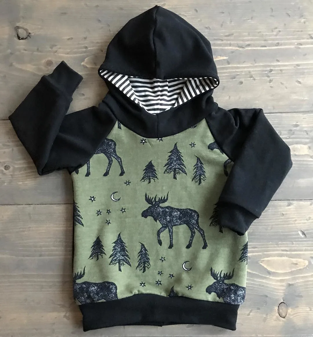 Брендовый теплый свитер для маленьких мальчиков пуловер с капюшоном и длинными рукавами с принтом оленя топы, осенняя крутая одежда От 6 месяцев до 4 лет