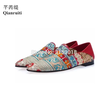 

Qianruiti Men Stylish Casual Shoes embroidered loafers comfortable for men Beatiful Design Mixed-color Heel Slip-on