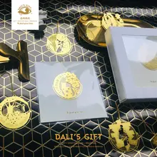 

High-end Creative brass literary writer Dazai Ji Marquez Camus great writer hollow bookmark metal teacher gift bookmarks