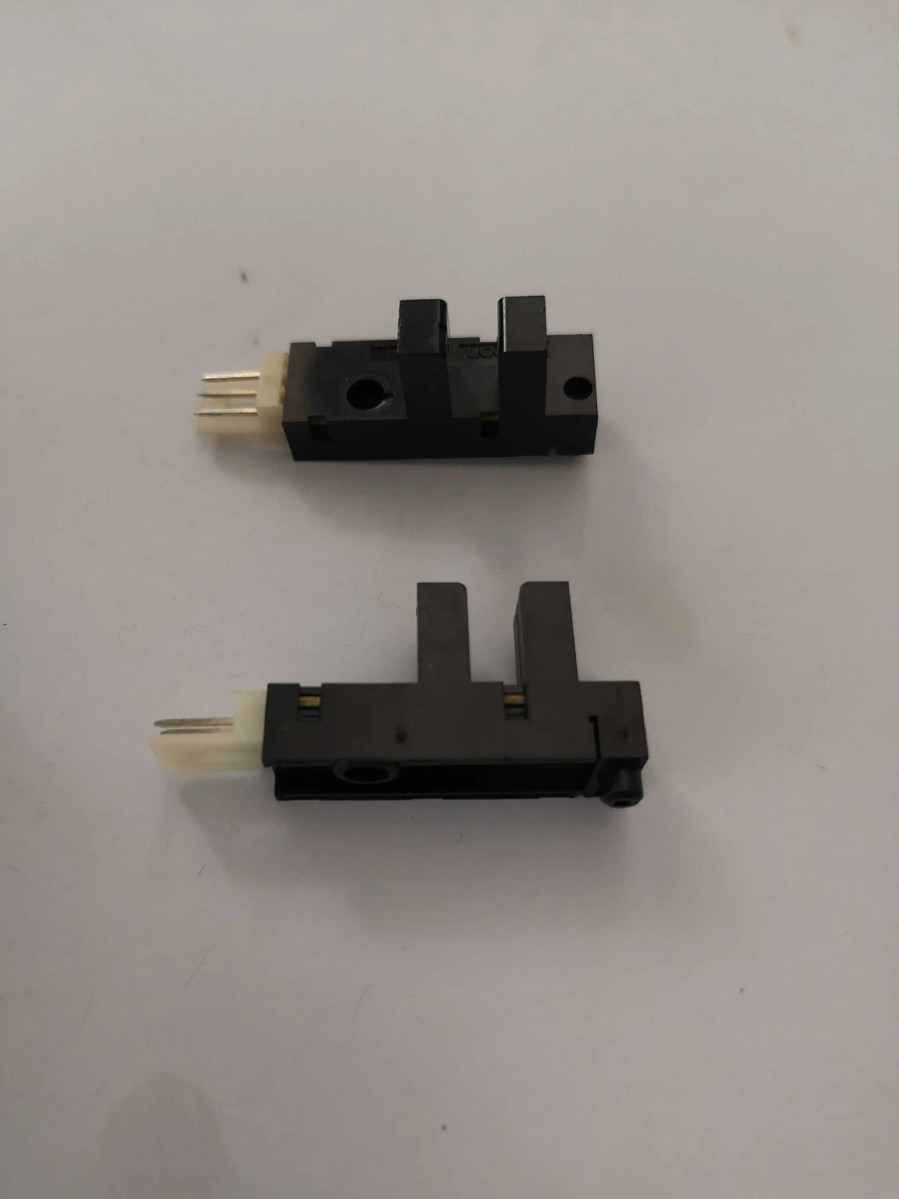 

EE-SX3009-P1 SX3009-P1 dip3 5 шт.