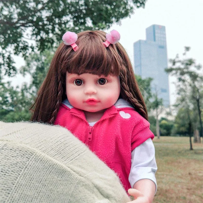 fille vrai bébé reborn Tyna