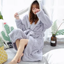 Коралловый бархатный халат женский милый теплый Халат с капюшоном с рисунком из мультфильма Женская Повседневная фланелевая кимоно с кроликом банные халаты