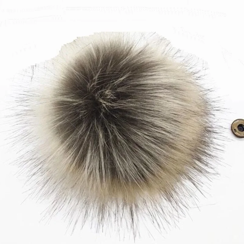 

Detachable 15cm artificial fur pompoms for knitted beanies caps Pom poms with snaps