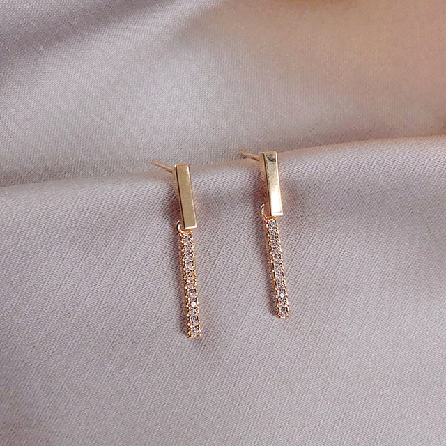 New Trendy Star Moon Dangle Earrings Women Temperament Fashion Geometry Metal Pearl Zircon Pendant Earrings Party Jewelry