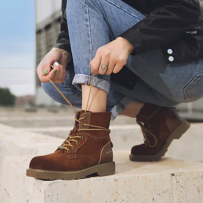 

2019 Snow Boots Men New Genuine Leather Military Walk Safety Shoes Woman Boots Punk Women's High Ankle Boots High Quality Women