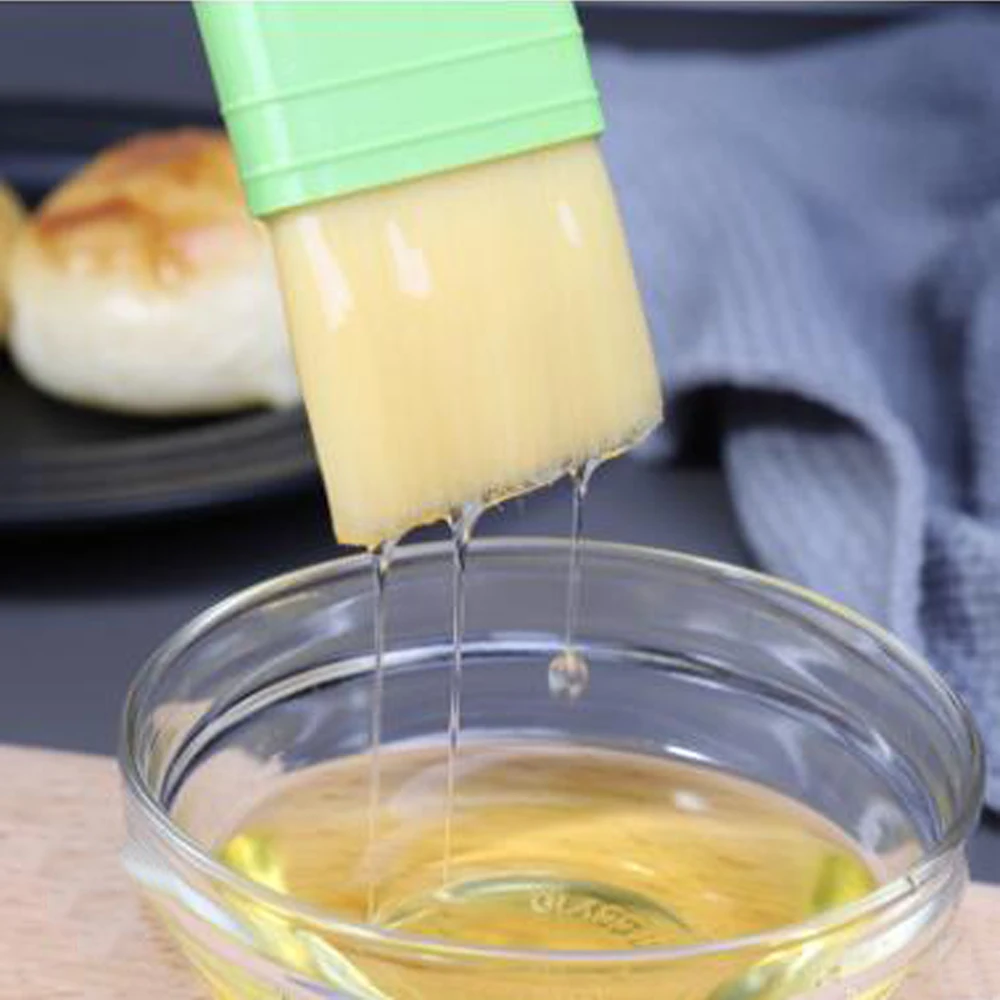 Multifunction Pastry Brush Food Grade BBQ Cake Brushes Basting Tools Plastic Handle Portable Kitchen Accessories 1PCS