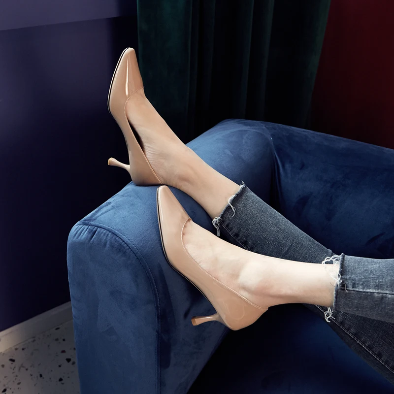 Женские вечерние туфли из натуральной кожи на высоком каблуке; Новинка; цвет черный, белый, телесный; модные элегантные туфли-лодочки с квадратным носком на тонком каблуке; C201