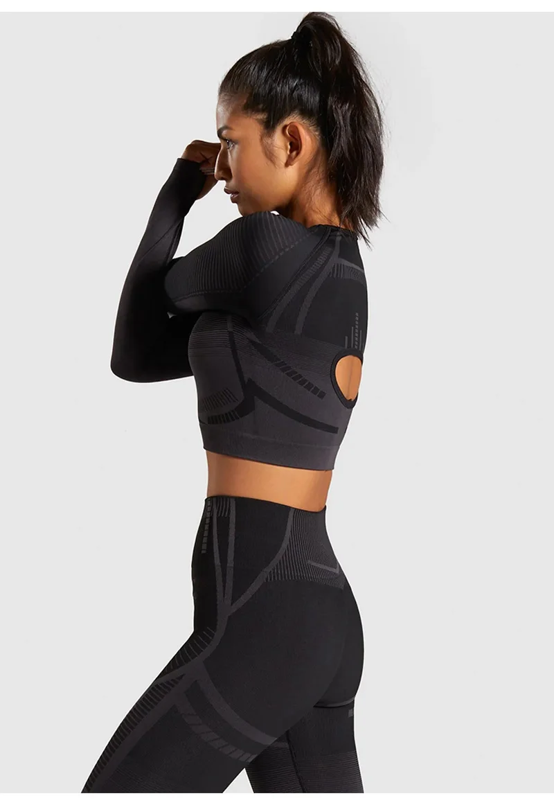 H4218e5e8c49c4f49abbc84041c274a4bf