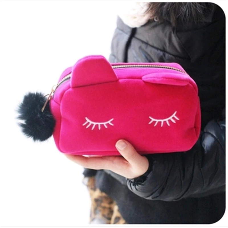 

Winter Cosmetic Bag Fashion Portable Cartoon Cat Coin Storage Case Travel Makeup Flannel Pouch Cosmetic Bag Cases For Women Girl