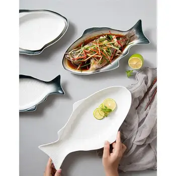 

Ceramic Tableware Creative Plate Fish Shaped Dish Snack Storage Fish Pan for Restaurant Home Dinner (15 Inches + Dark Green)