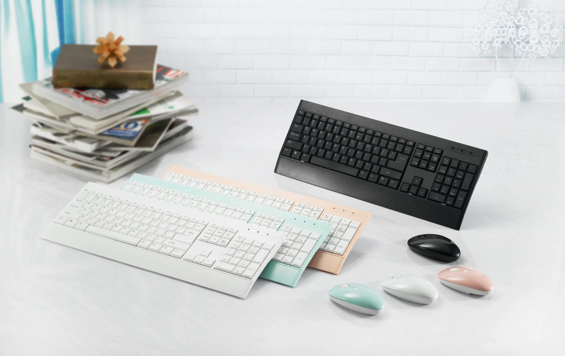 

E EM3200 Ultra-Thin Wireless Keyboard And Mouse Set Laptop Table Model Board Game Set Business Office Suite