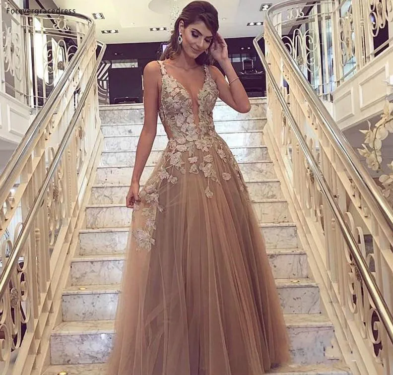 Robe de soriee Petal Appliques Formal Evening Dresses A Line V Neck Sleeveless Tulle Floor Length Prom Gowns 136