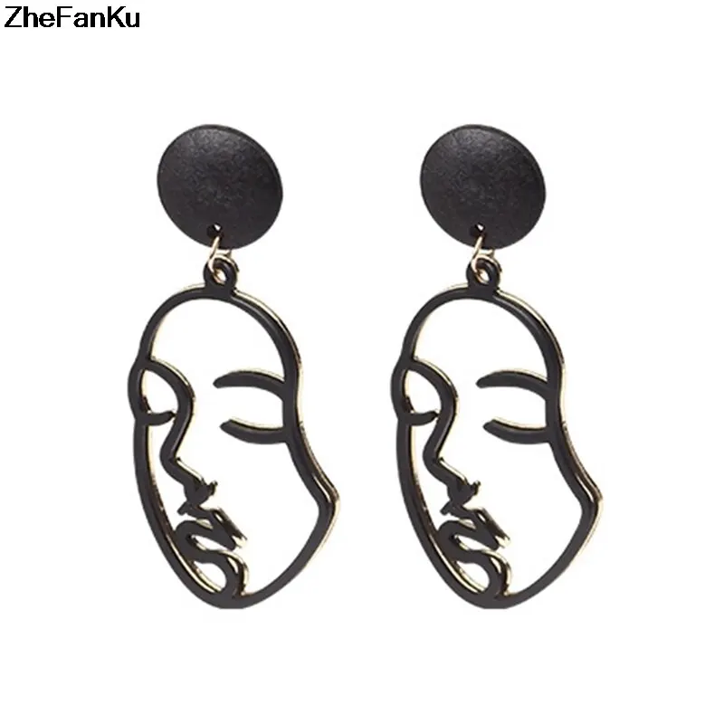 Vintage Face Earrings For Women Minimalist Creative Elegant Metal Wood Mask Drop Earrings Fashion Jewelry