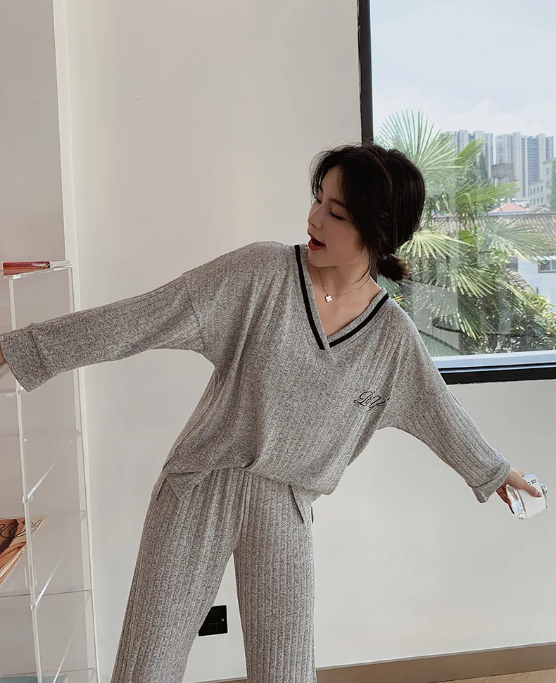 Осенняя Женская домашняя одежда с длинными рукавами, четыре цвета, один размер, Женский пижамный комплект, одежда для сна с v-образным вырезом, женские пижамные костюмы