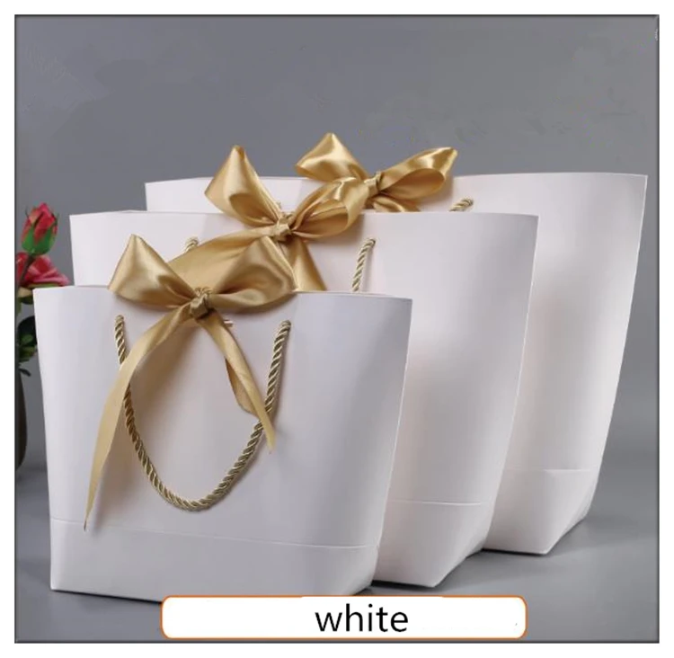 

Large Size Gold Present Box For Pajamas Clothes Books Packaging Gold Handle Paper Box Bags Kraft Paper Gift Bag With Handles Dec