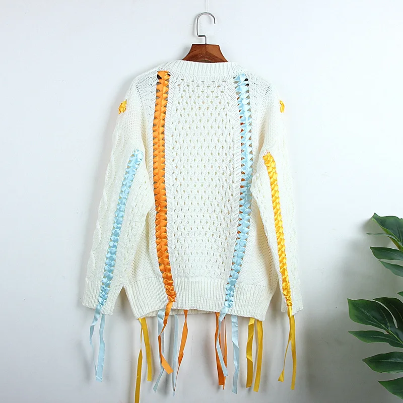 2020 new women's sweater Women's white fashion stitching hollow tassel sweater sweater sweater pullover loose Korean version 2020 new women's sweater Women's white fashion stitching hollow tassel sweater sweater sweater pullover loose Korean version