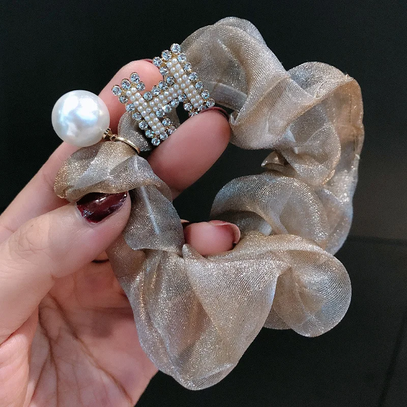 Рисунок 5 - Французская ретро-резинка для волос