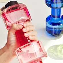 Гантели оформленные чайник для спорта на открытом воздухе кемпинга Пешие прогулки Велоспорт пластиковые 550 мл большая емкость Спортивная бутылка для воды для женщин