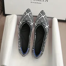 

Luxury Plus Size 33-43 Red Bottom Ballet Flats Shoes Woman Fashion Stretch Fabric Pointed Toe Low Cut Women Shoes Dropshipping