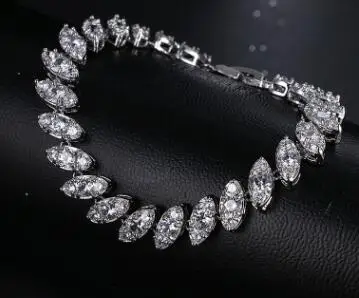 

T1126 Simple Square Bracelet Female Exquisite Platinum Plated Bracelets For Wedding Gift Accessories