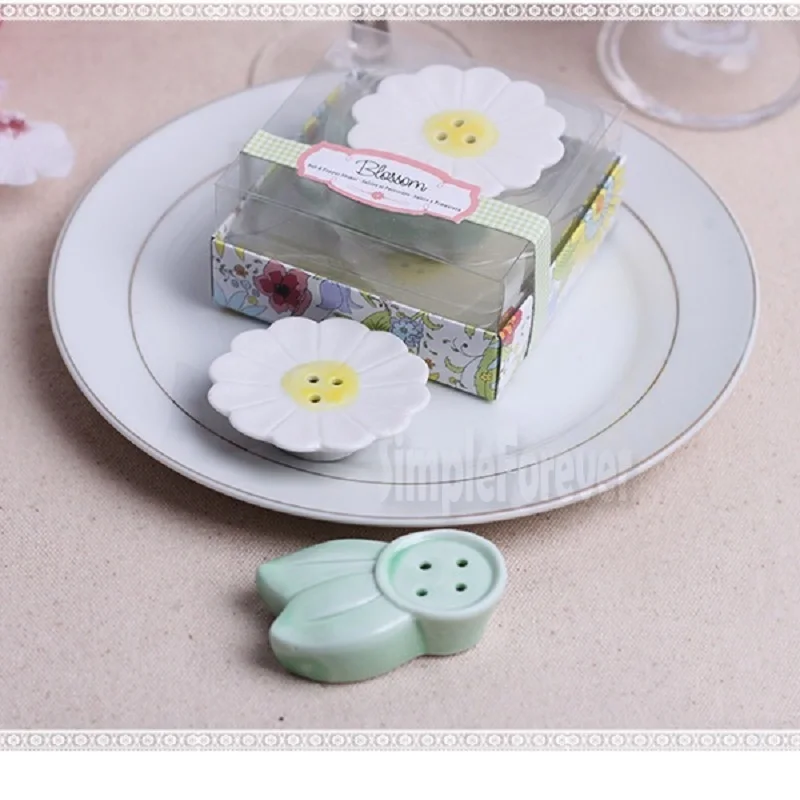 

100pcs New Arrival Flower Blossom Ceramic Salt and Pepper Shakers Wedding Favors Centerpieces Party Gifts