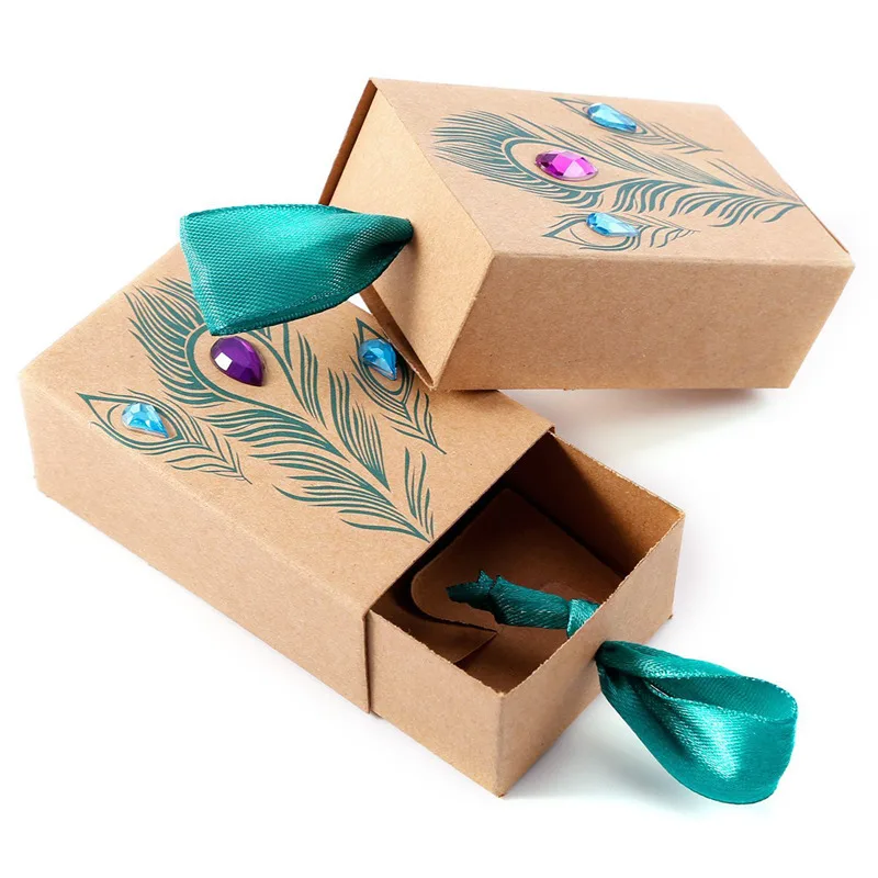 

Peacock feather candy drawer box design wedding supplies artificial rhinestone kraft paper gift box gift box