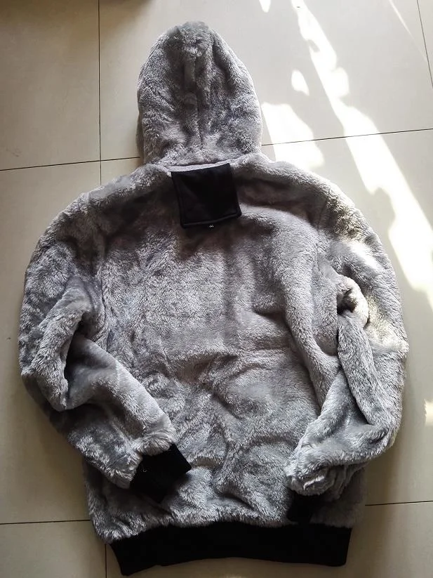 Рисунок 6 - Толстовка с капюшоном с рисунком из Токийского аниме