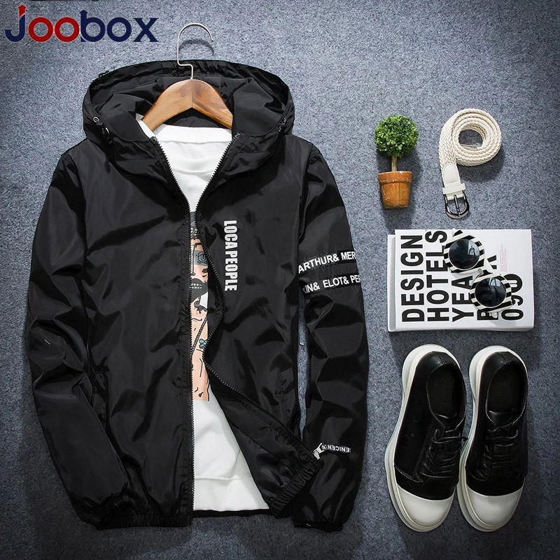 

Spring Summer Mens Sunscreen2019 Outerwear Thin Windbreaker Jacket Men Plus Size M-4XL Thin Skin Jackets Hooded Casual Jackets