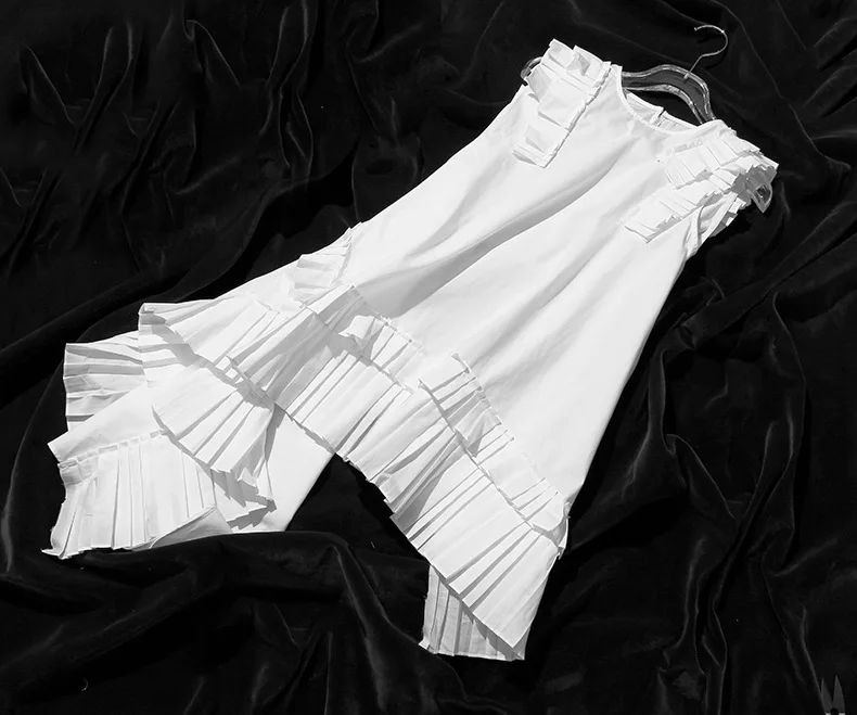 S/S нерегулярные промышленные складки прохладный Ультра большой подол без рукавов платье женщин Qd847