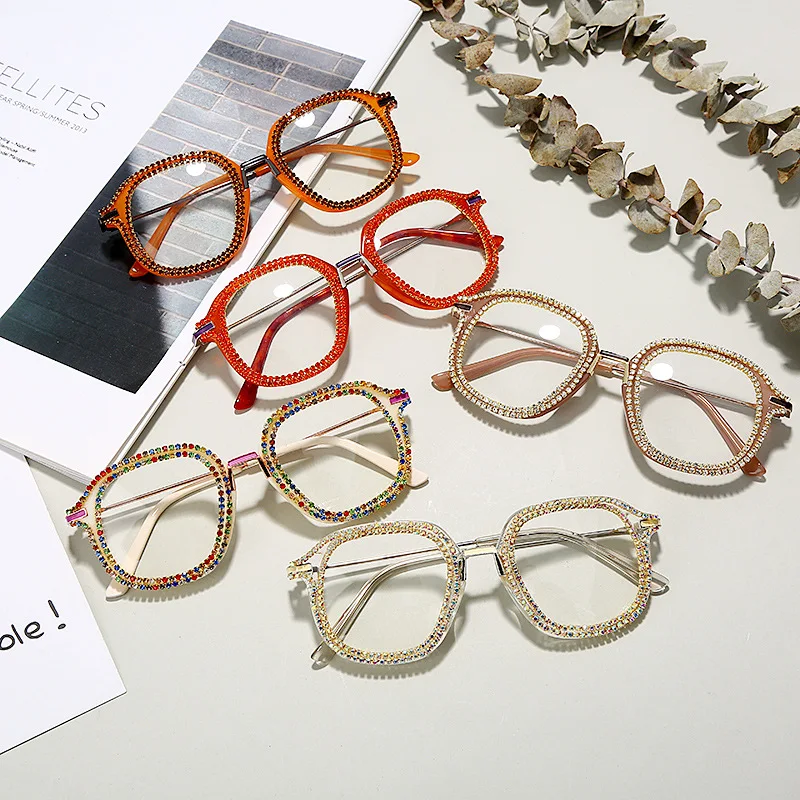 

2020 Fashion Colorful Diamond Eyeglasses Frame Retro Rhinestone Square Frame Myopia Glasses Luxury Women Men Crystal Sunglasses