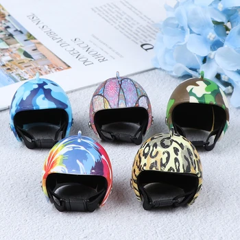 

1pcs Dollhouse Helmet Cute Miniature Dollhouse Mini Helmet Toy for Doll House Accessories