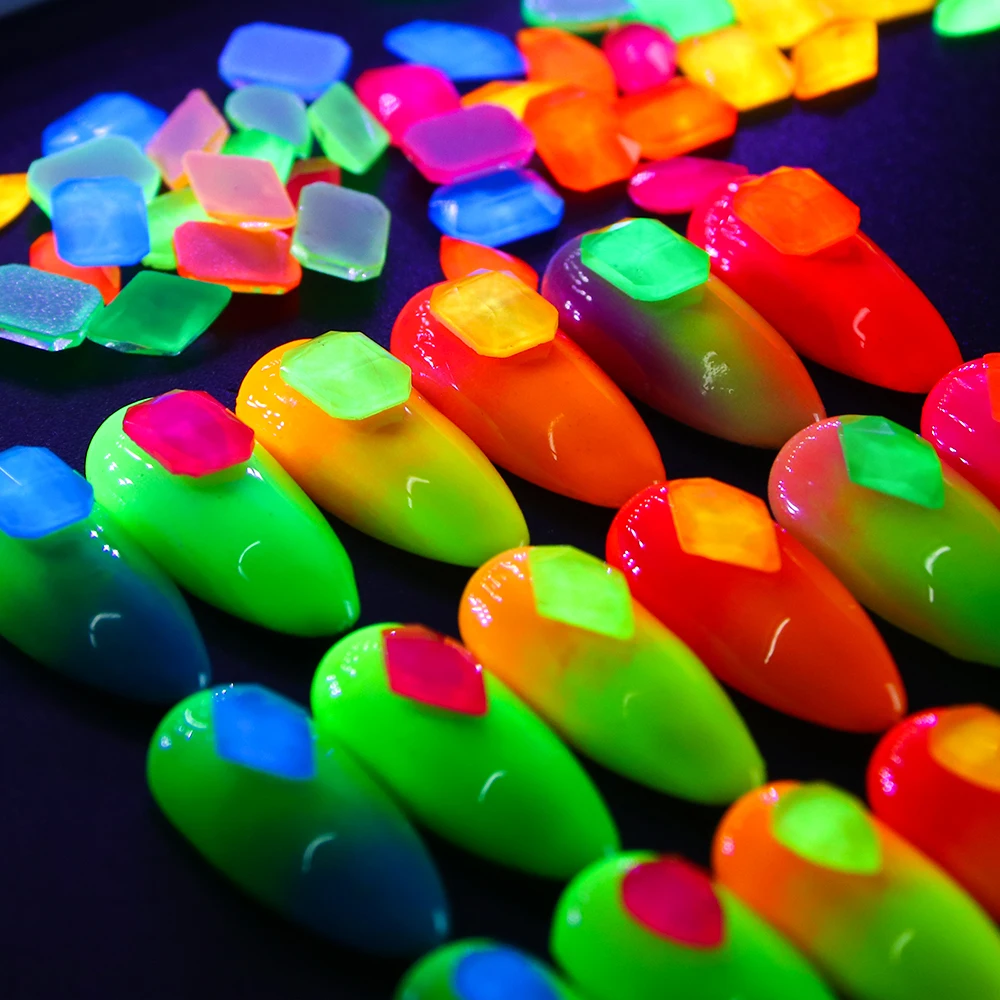 

12pc Fluorescent Nail Art Rhinestones Mixed Design Glowing Nail Stone Luminous Flat Back Diamond Nail Art Decoration Neon TR1045
