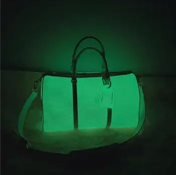 

Fashion Luminous Boston Package Women Large Capacity Travel BagHigh-quality Gril Sport Bag 2020 New Women's Travel Handbag