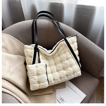 

Autumn and winter leisure bag female 2019 new Korean version of the fashion diamond lattice shoulder bag tote bag