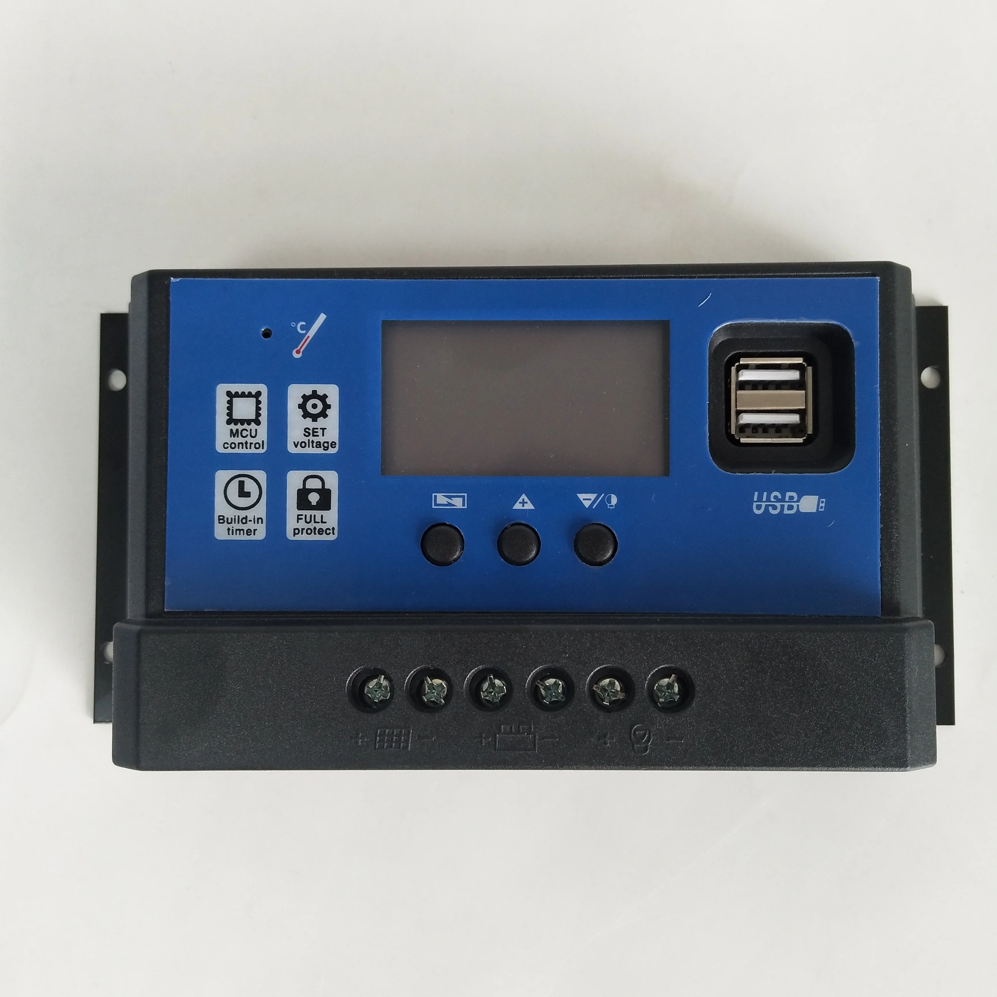 60A 50A 40A 30A 20A 10A 12V 24V Авто за максимальной точкой мощности Солнечный контроллер
