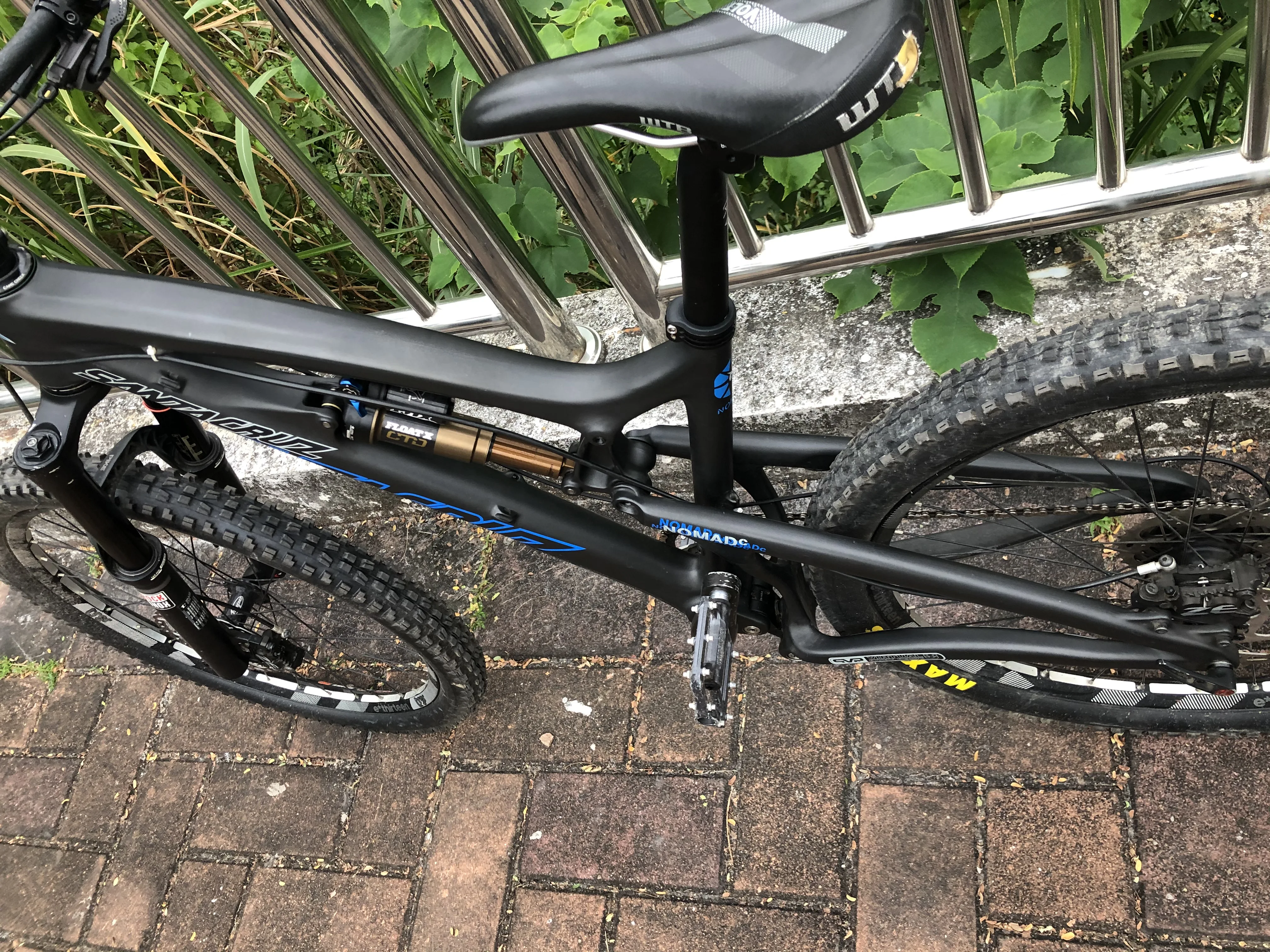 Used Nomad 26er Full Carbon Enduro Bike All Mountain Bike Mtb Size M -  Bicycle - AliExpress