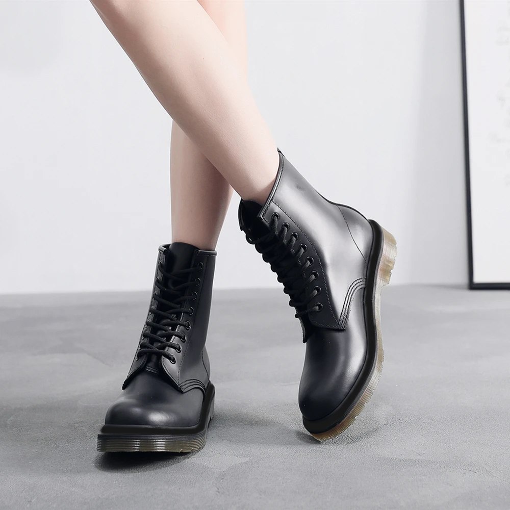 

.8-Eye Boots Women Leather Platform Doc Plus Size 35-46 Winter Ankle Boot Martins Casual Motorcycle Shoes Fashion Women Boots