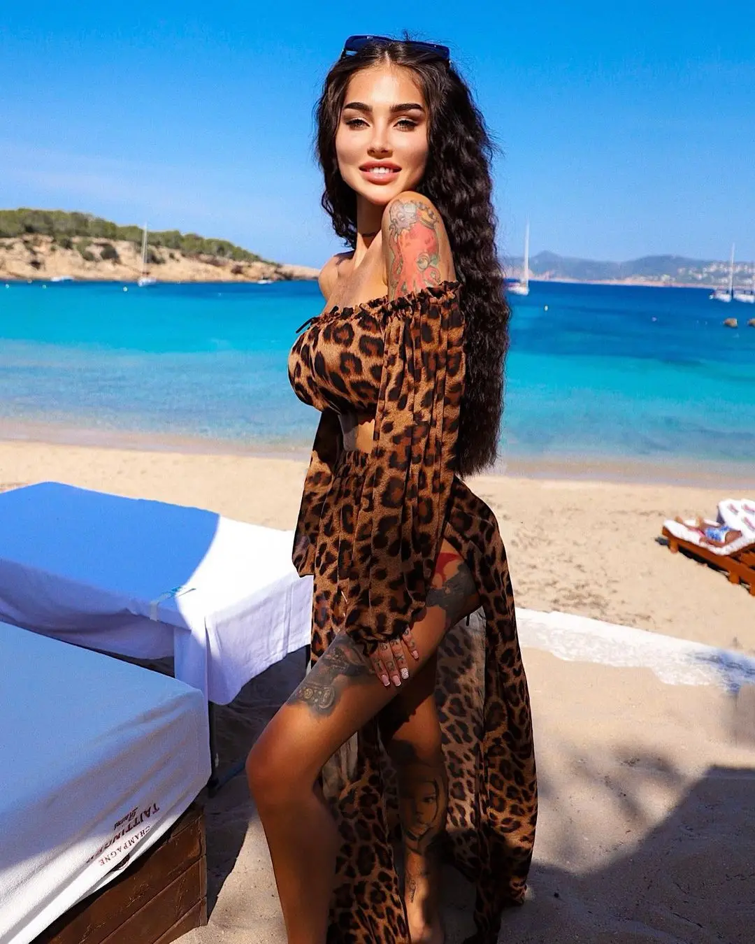 new Women's Clothing Set Off Shoulder Long Sleeve Tops and Cover Up Skirt Two-piece Suit for Travelling Beach Vacation