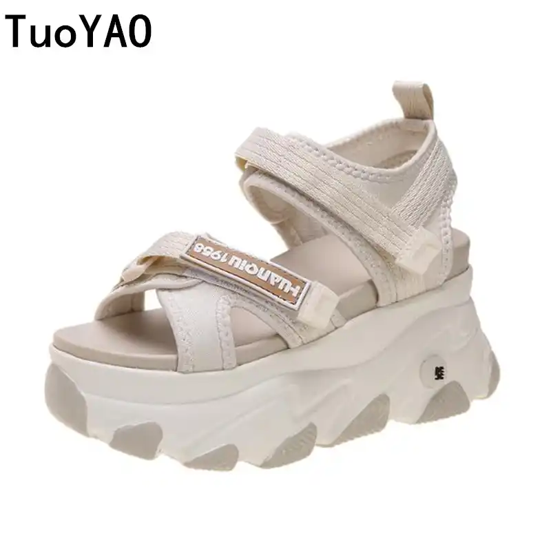 sandalia plataforma da moda