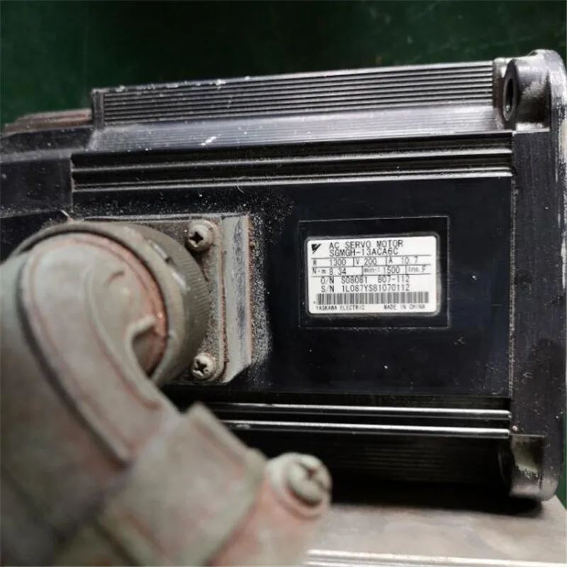 Бывший в употреблении проверенный рабочий Стандартный серводвигатель