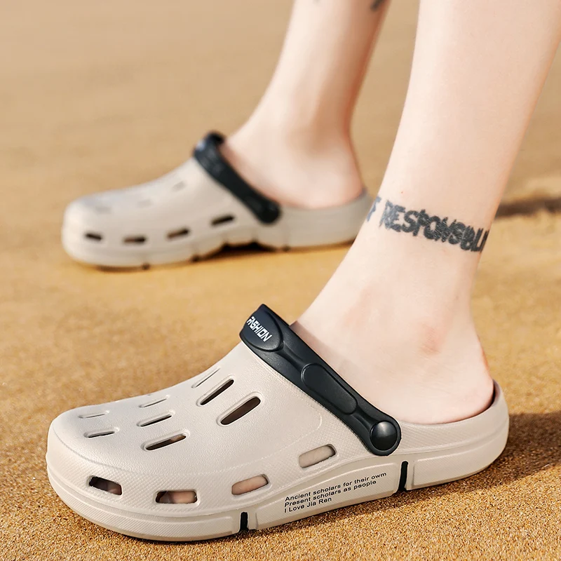 

Hole Sandals Men Sandles Clogs Sandalias Zapatos De Hombre Croc Shoes Sandals Breathable Non-slip Slippers Impenetrable footwear